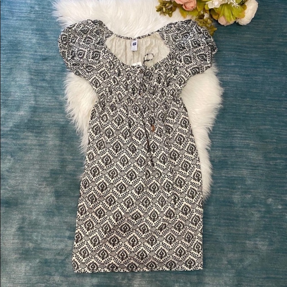 ‼️NWOT‼️SALE‼️GAP Black & White Pattern Dress/size S